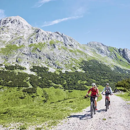 Ostbacher Stern Apartment